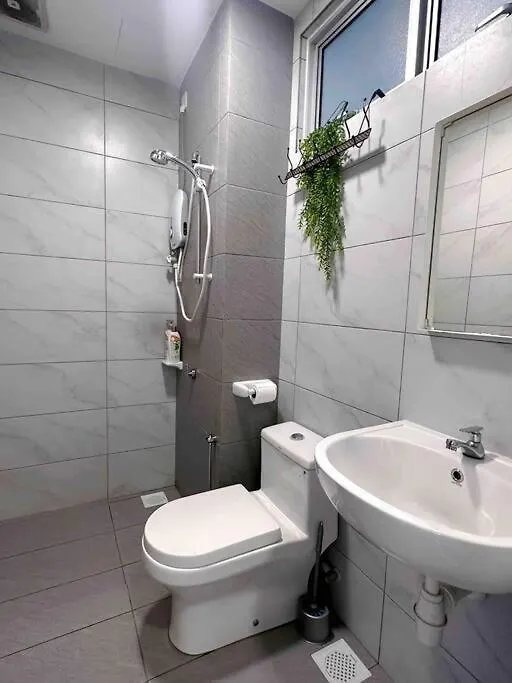 Sks Habitat Terminal Bus Netflix Jchome By Mwm Johor Bahru Apartment