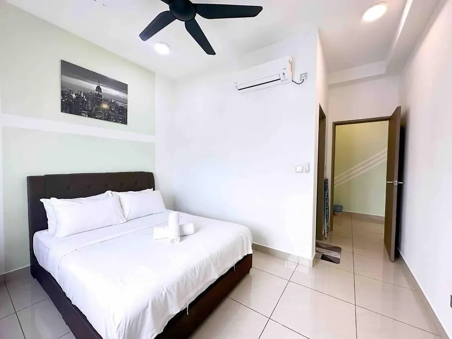 Sks Habitat Terminal Bus Netflix Jchome By Mwm Johor Bahru Apartment